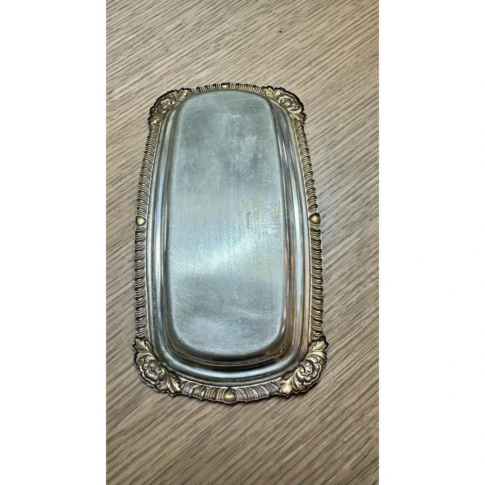 VTG Silverplated Covered Butter Dish Lidded Tray w/ Glass Insert Liner, Ornate